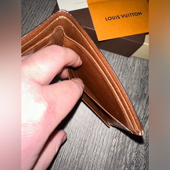 Louis Vuitton Multiple Wallet - Monogram (Bifold) - Picture 14 of 16